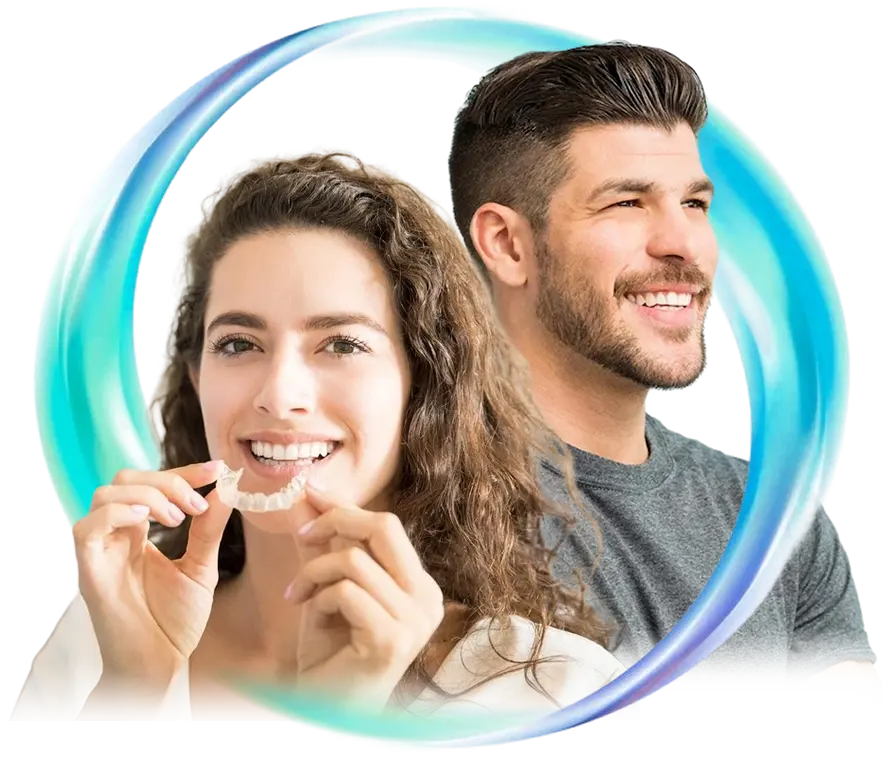 Imagem do casal com Invisalign